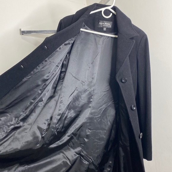 Ivy & Shania Women’s XL Wool Coat - Picture 8 of 8